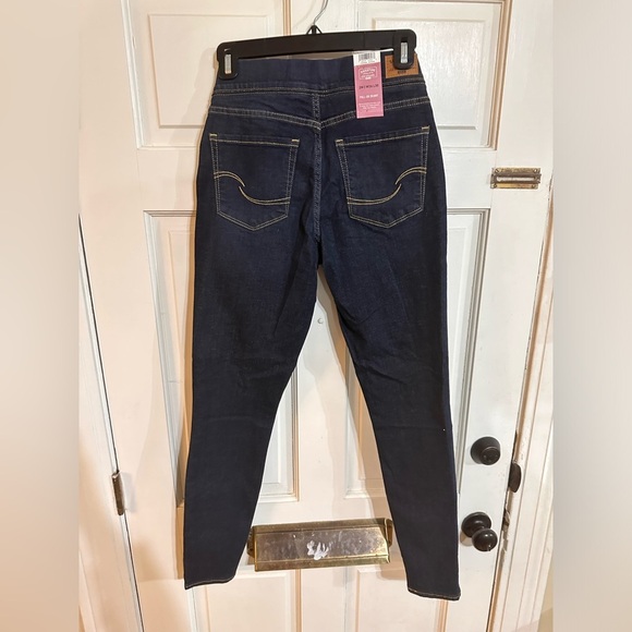 Levi Strauss NWT pull on skinny jean size 26 - Picture 4 of 5